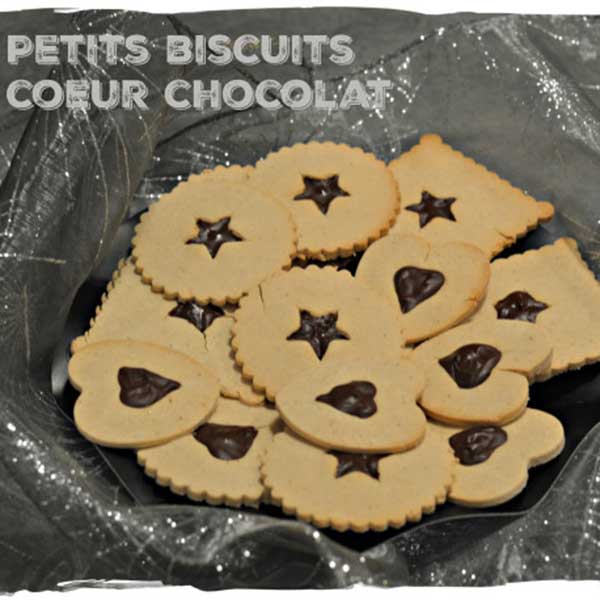 Petits biscuits cœur chocolat